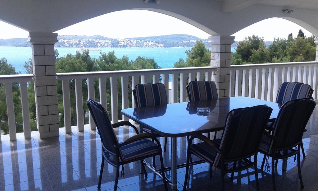 Villa Rosanda Apartments Trogir Exterior foto